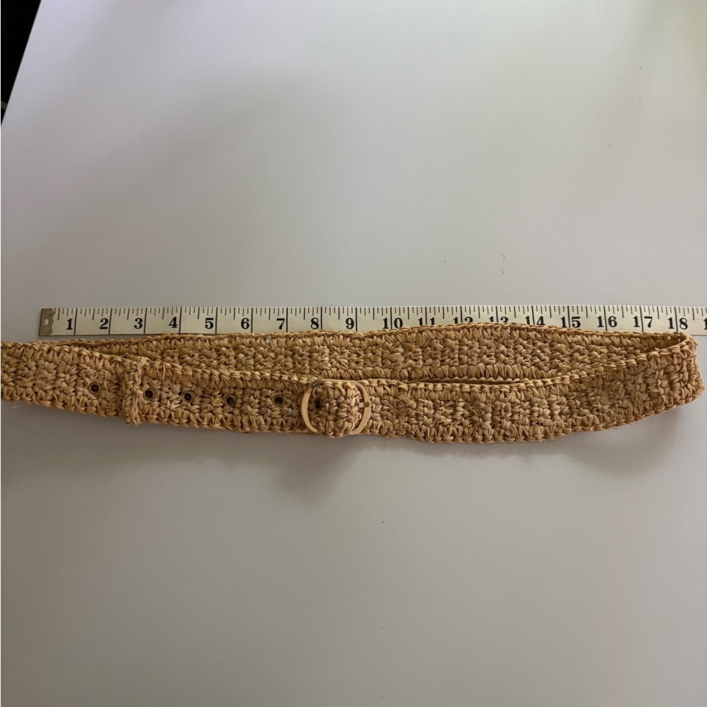 Woven Straw Belt with Round Buckle - Natural